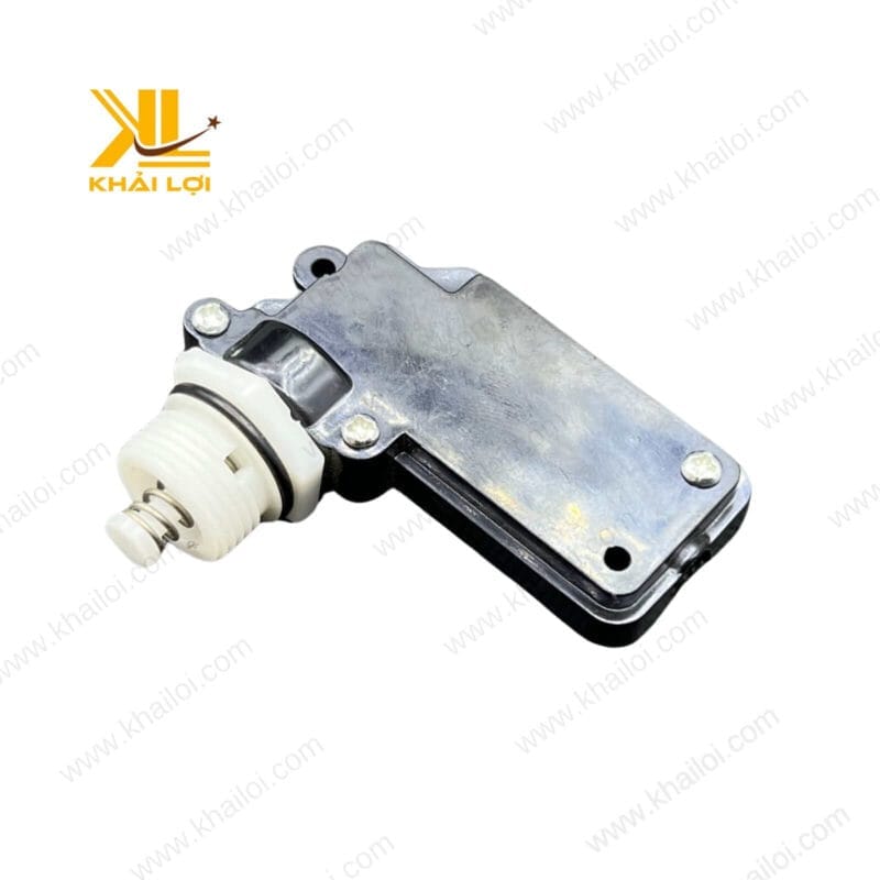 Cận cảnh thiết kế rơ le áp suất rửa xe với độ chính xác cao.