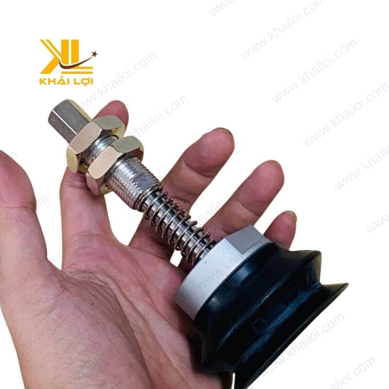 Ty dài lò xo gắn đế núm hút đĩa lớn SMC - góc chụp chính diện, chi tiết sắc nét