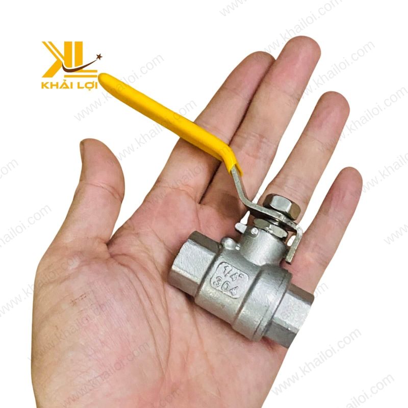 Thiết kế thân inox 304 của van bi 2 ngã.