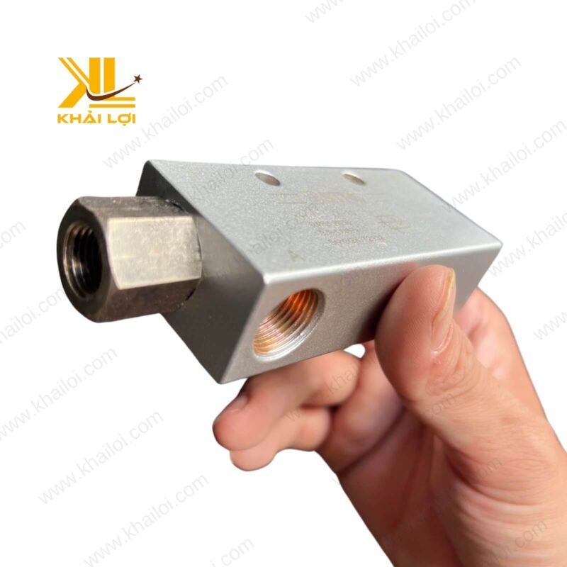 Van STNC ZK với thiết kế nhỏ gọn, phù hợp không gian hẹp trong nhà máy.