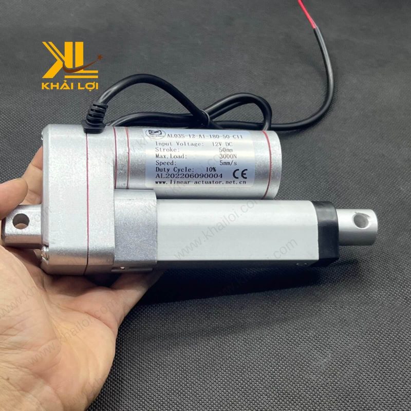Hình ảnh xi lanh điện AL03 trong ứng dụng thực tế.