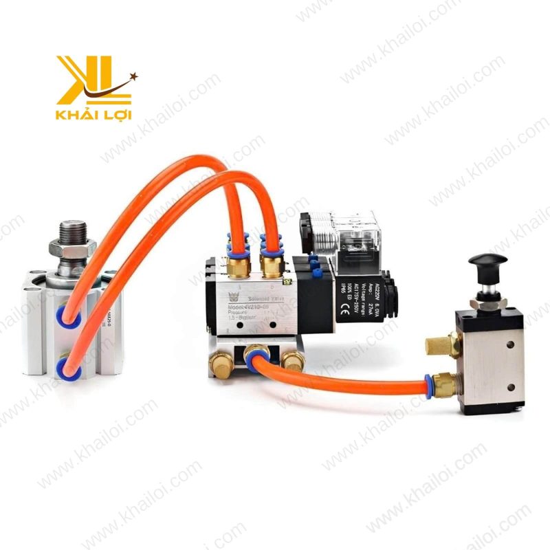 Xi lanh khí nén compact SDA phi 32mm, hành trình 25mm, bền bỉ.