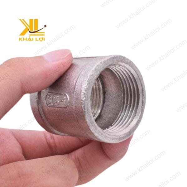 Măng song inox của Vật tư công nghiệp Khải Lợi, phù hợp cho mọi nhu cầu kết nối ống dẫn.