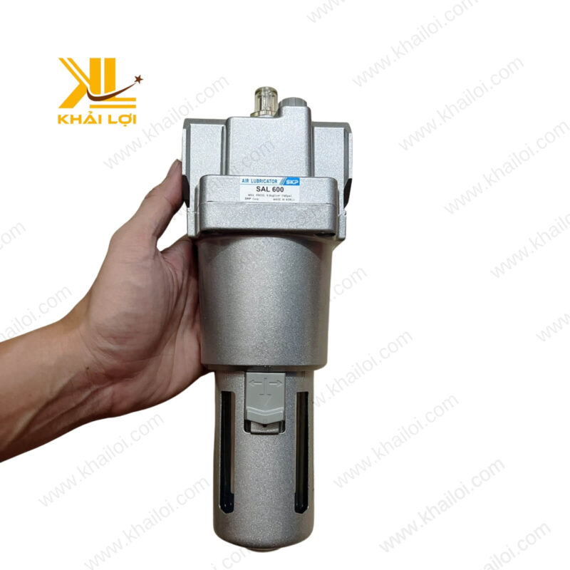 Bình Dầu Khí Nén SKP SAL với nhiều kích thước khác nhau từ DN08 đến DN50.