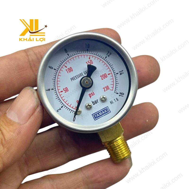 Vỏ inox chống ăn mòn của đồng hồ hơi YAMAKI mặt 40mm.