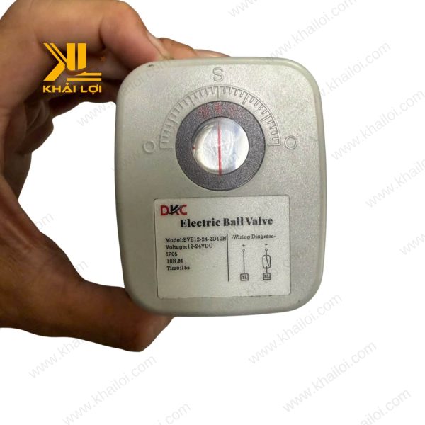 Thiết kế thân đồng chống ăn mòn của Motor Van Bi Điện BVE, sử dụng tốt trong môi trường nước và khí.