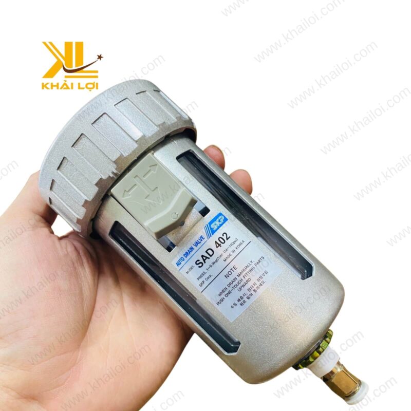 Cận cảnh chi tiết phao xả tự động SKP SAD với thiết kế bền bỉ và nhỏ gọn.