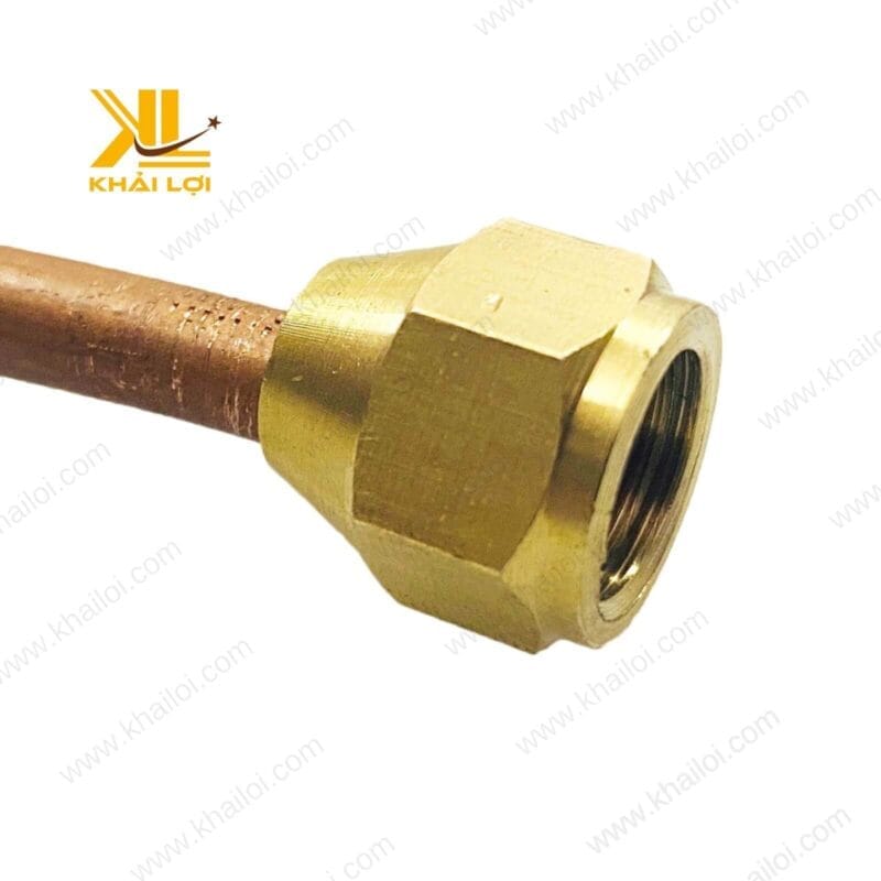 Hình ảnh cận cảnh sản phẩm Tán siết lã ống đồng với chất liệu đồng thau cao cấp.