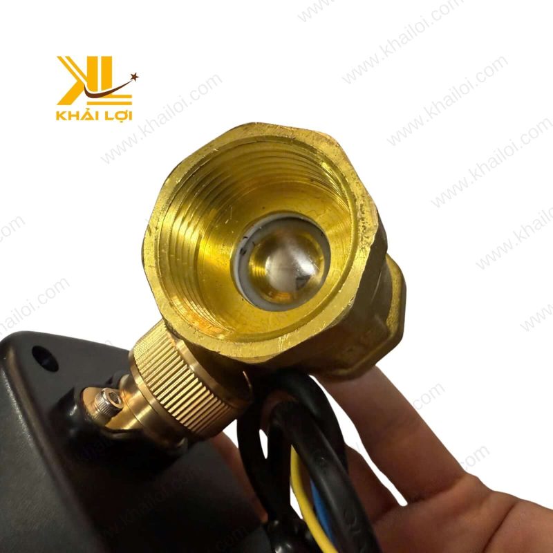 Thiết kế vỏ nhựa chống nước của Van Bi Điện Thau BVE từ Khải Lợi.