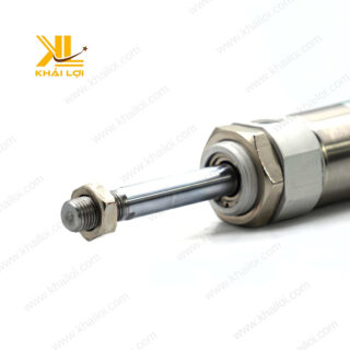 Cận cảnh xi lanh inox FESTO STNC TGL với bề mặt sáng bóng, gia công chính xác cao.