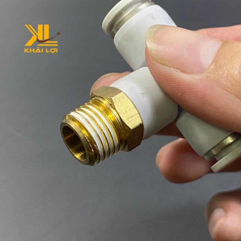 Chữ T Hai Đầu Ghim Ống Ren Giữa STNC YPB của Vật tư công nghiệp Khải Lợi, thiết kế nhỏ gọn, chắc chắn.
