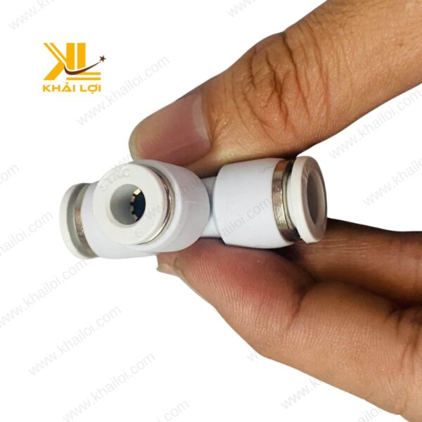 Hình ảnh thực tế của khớp nối khí nén chữ T giảm YPEG STNC.