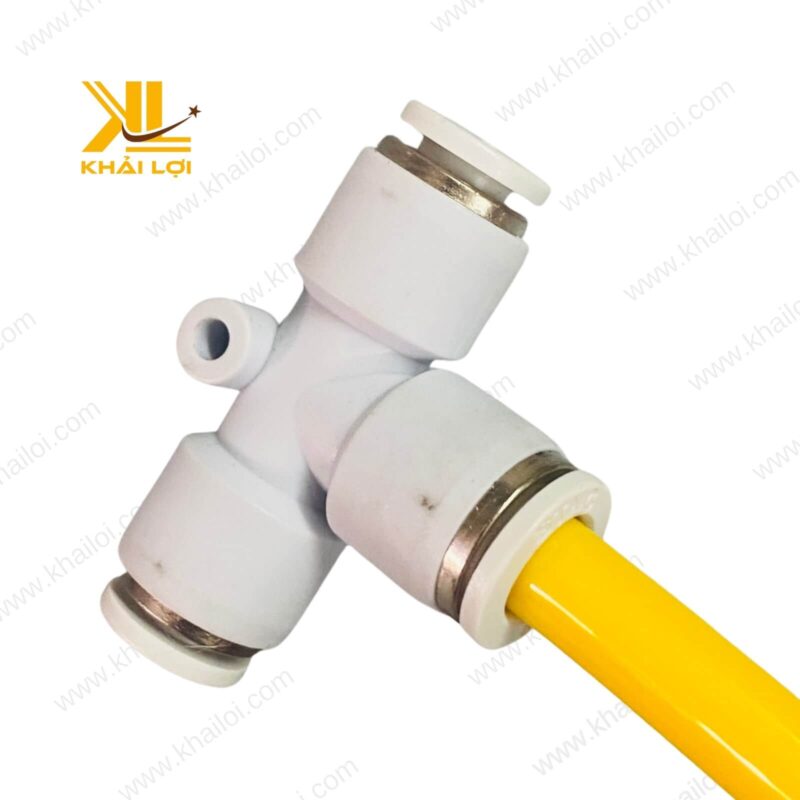 Cận cảnh sản phẩm Chữ T nối giảm khí nén STNC YPEW chịu áp suất cao, độ bền vượt trội.