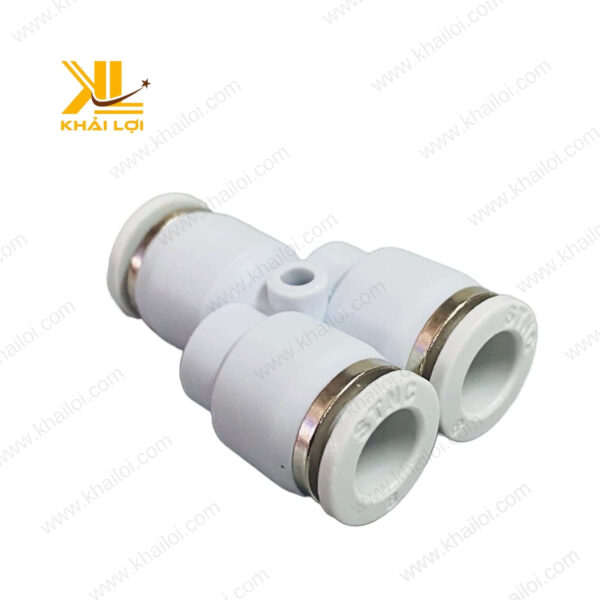 Cận cảnh chữ Y ba đầu nối ống khí nén STNC YPY với ba đầu kết nối chắc chắn.