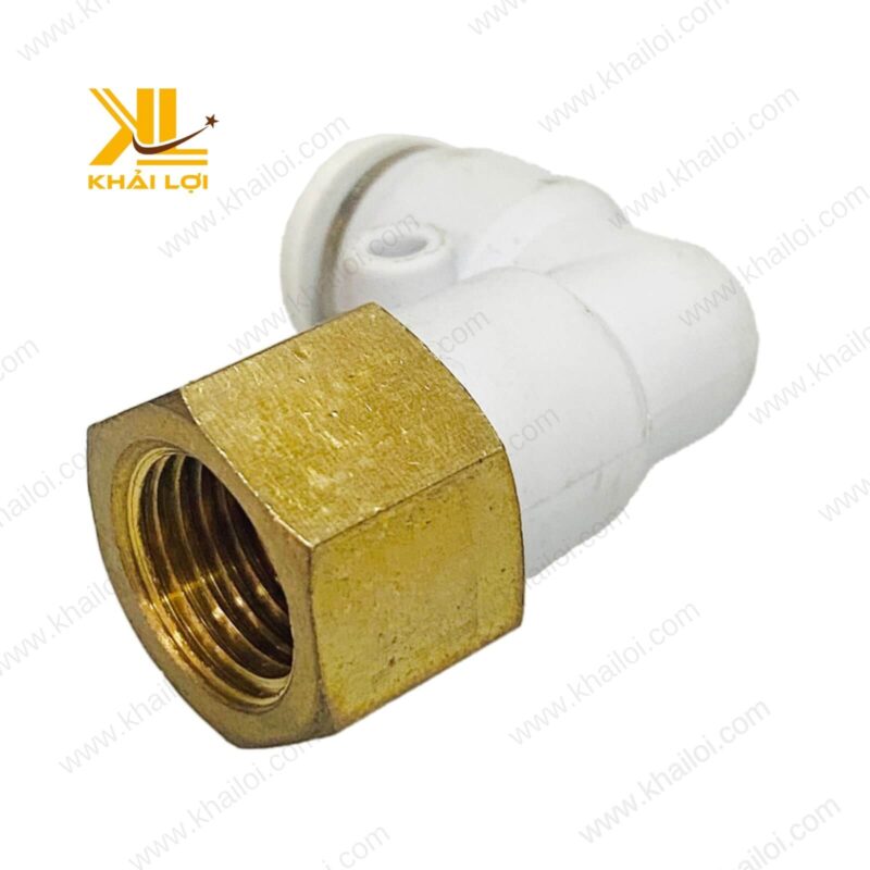 Hình ảnh thực tế của co nối ống đầu ren trong STNC YPLF dùng cho hệ thống khí nén.