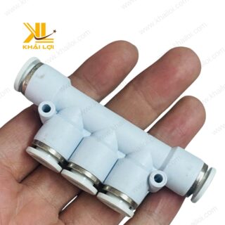 Cận cảnh ngã năm nối khí nén STNC YPK với thiết kế ghim ống nhanh.