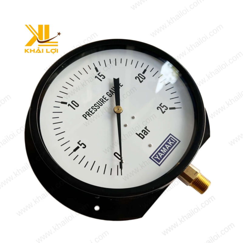 Đồng hồ đo áp suất YAMAKI với thiết kế chân đứng chắc chắn, vững chãi.