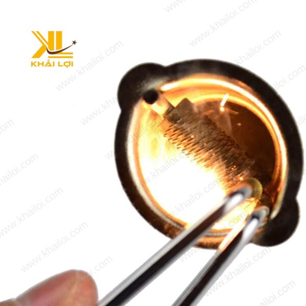 Dụng cụ mồi lửa bằng kim loại bền bỉ, sử dụng cho hàn cắt oxy-gas.