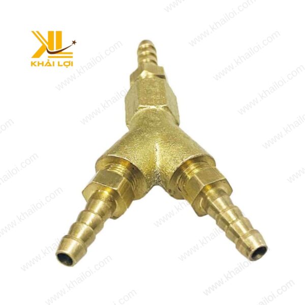 Đầu nối đuôi chuột bằng đồng phù hợp với nhiều kích thước ống.