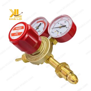 Cận cảnh mặt đồng hồ đo áp suất của Đồng Hồ Đá TANAKA ZR86, hiển thị rõ ràng mức áp suất.