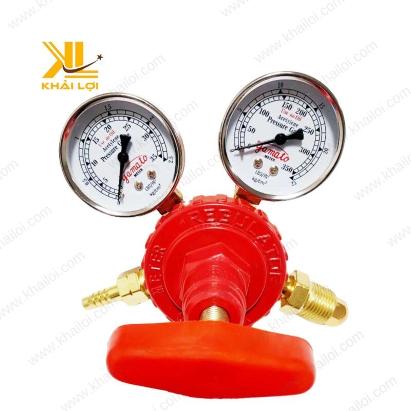 Cận cảnh đồng hồ đo áp suất của Đồng Hồ Đá YAMATO, giúp kiểm soát khí dễ dàng.