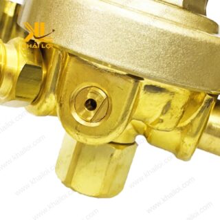 Đồng hồ Oxy Tanaka Venus Oxy (CGA-540L) với hai mặt đồng hồ đo áp suất đầu vào và đầu ra.