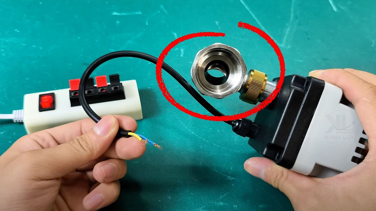 Van Điện Từ Hay Van Điều Khiển Điện