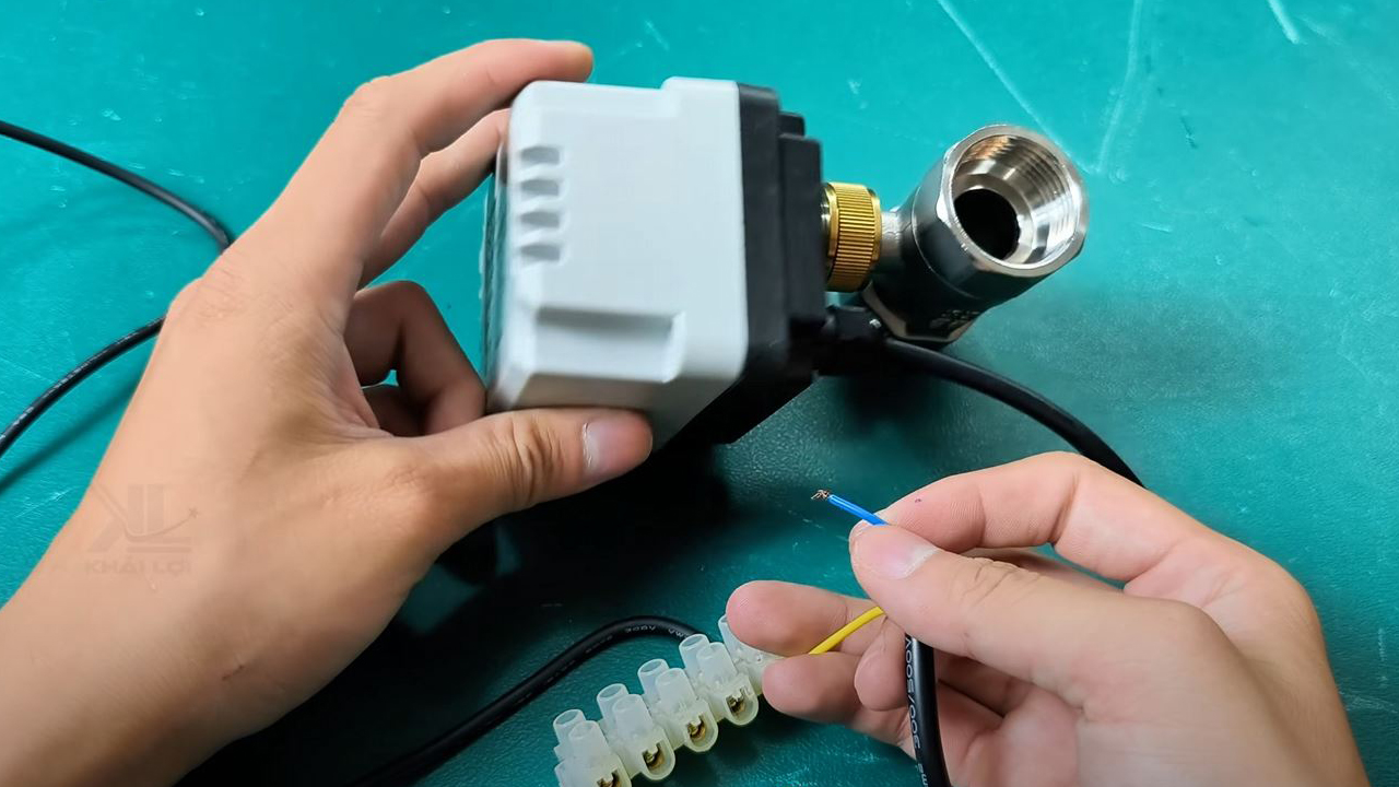 Van Điện Từ Hay Van Điều Khiển Điện