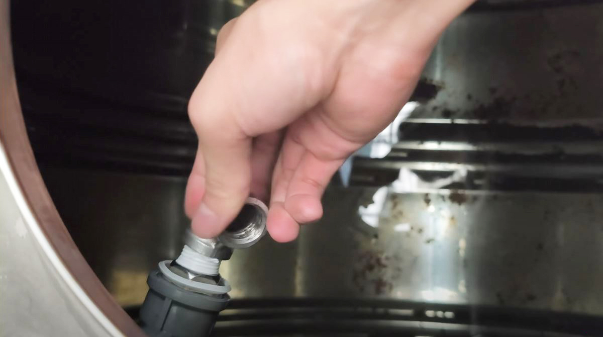 Lưu ý Khi Chọn Mua & Địa Chỉ Uy Tín Cung Cấp Phao Cơ Inox 304