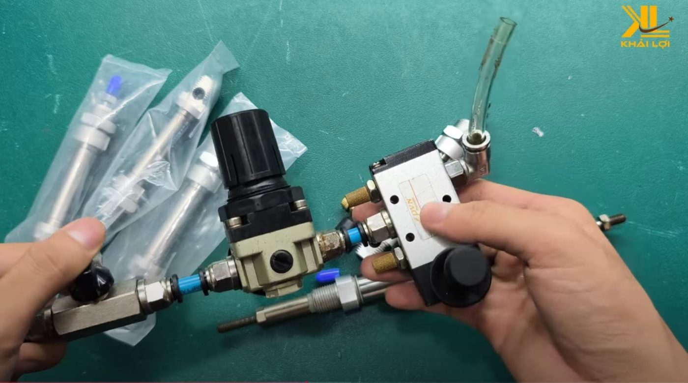 Festo ESNU-12-25-P-A