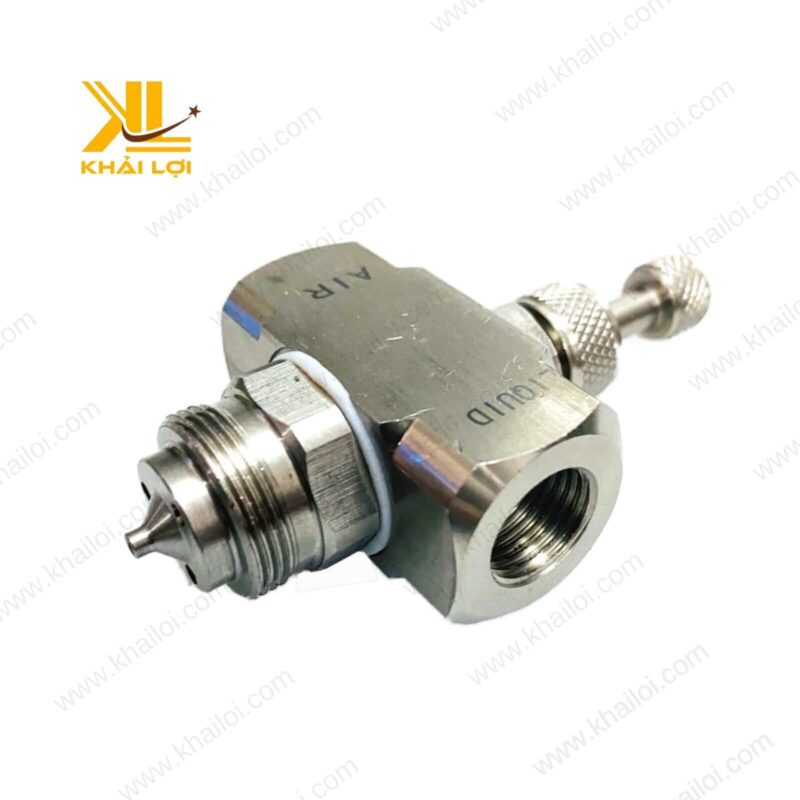 Béc inox phun tia hình nón với cơ cấu điều chỉnh bằng tay.