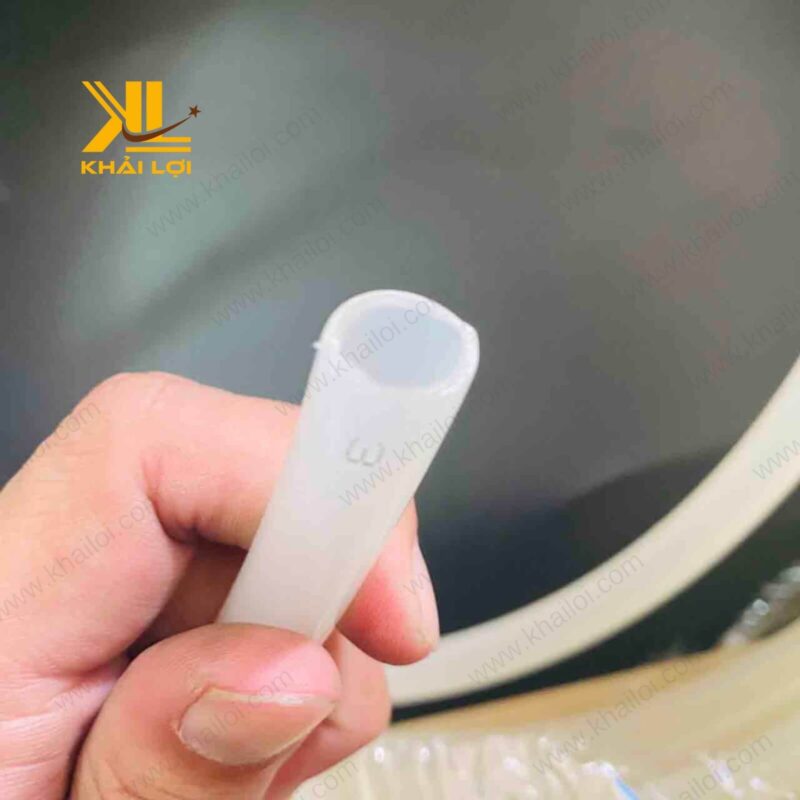 Hình ảnh đầu cắt ngang ống PE với đường kính rõ nét từ Khải Lợi