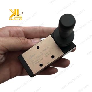 Cận cảnh Van Gạt Tay Khí Nén 4H, tay gạt nhựa, chống rò rỉ.