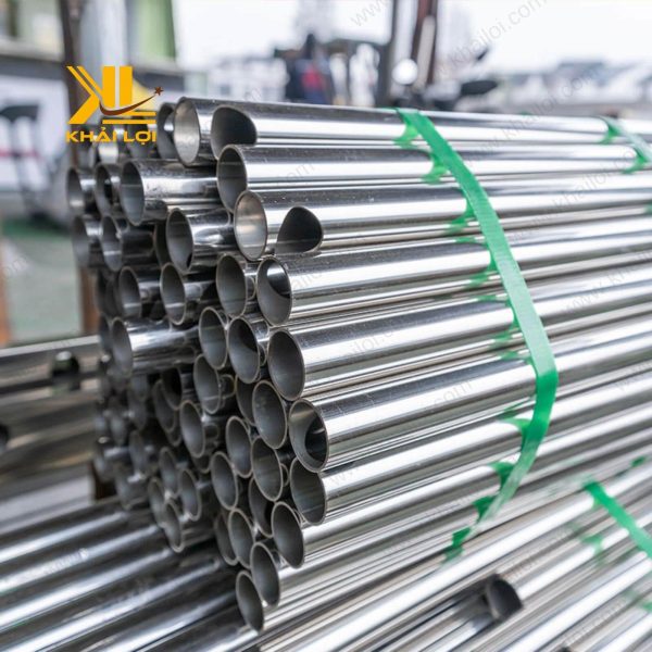 Ống INOX Sáng thiết kế bền bỉ.