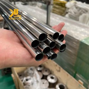 Ống INOX Sáng bề mặt sáng bóng.