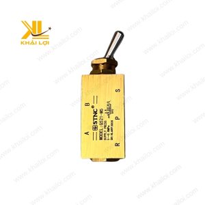 Cần gạt tay khí nén STNC G22 với thân đồng thau sáng bóng.