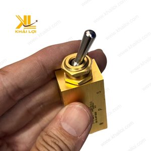 Cần gạt tay khí nén STNC chống ăn mòn hiệu quả.