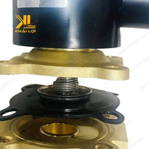Hình ảnh Màng Van Điện Từ trong công nghiệp sản xuất.