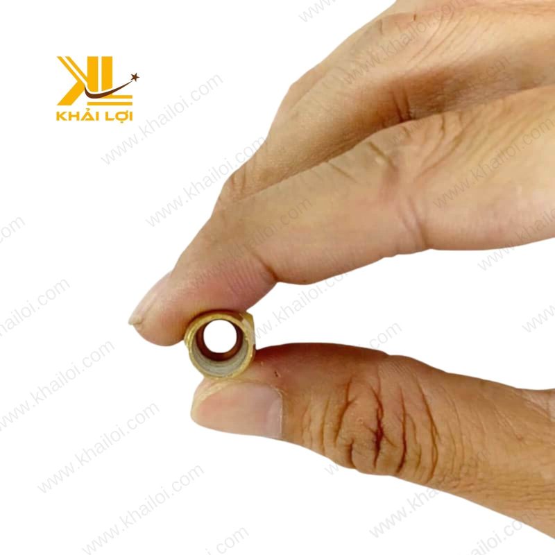 Nối Đồng Đuôi Chuột Ren TO gia công mịn đẹp.