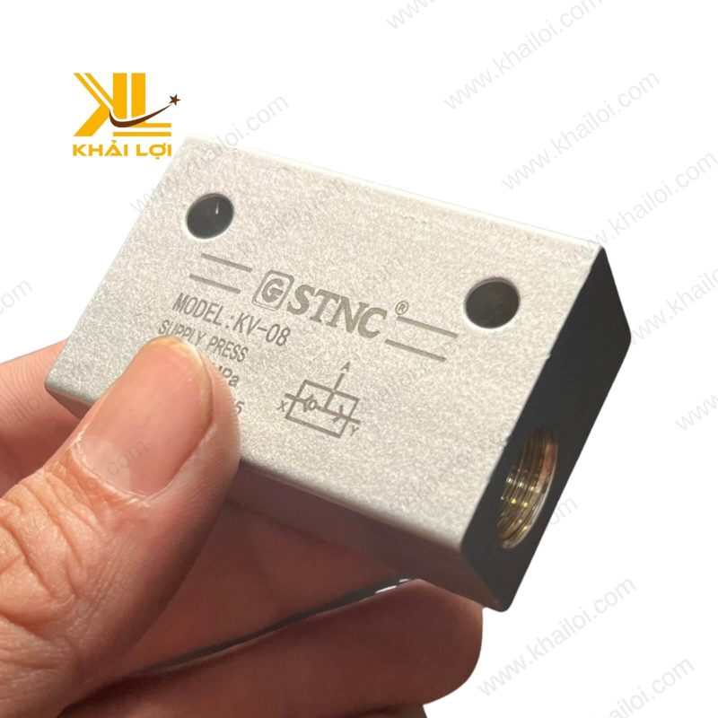 Van STNC KV trong dây chuyền sản xuất ô tô hiện đại.