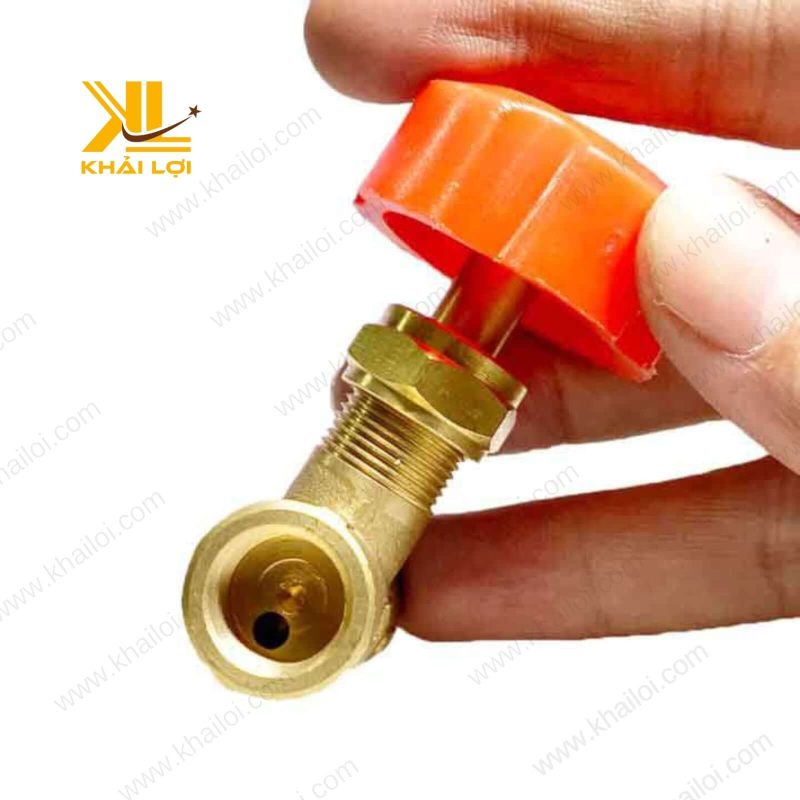 Van kim đồng thiết kế nhỏ gọn.
