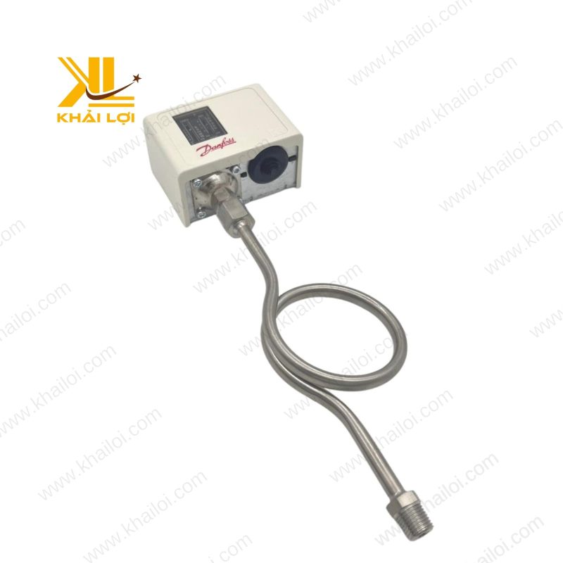 Xi phong INOX ren trong ngoài chất liệu thép không gỉ.