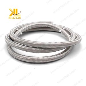Ống inox mềm ruột PTFE với lớp bện inox 304 chắc chắn.