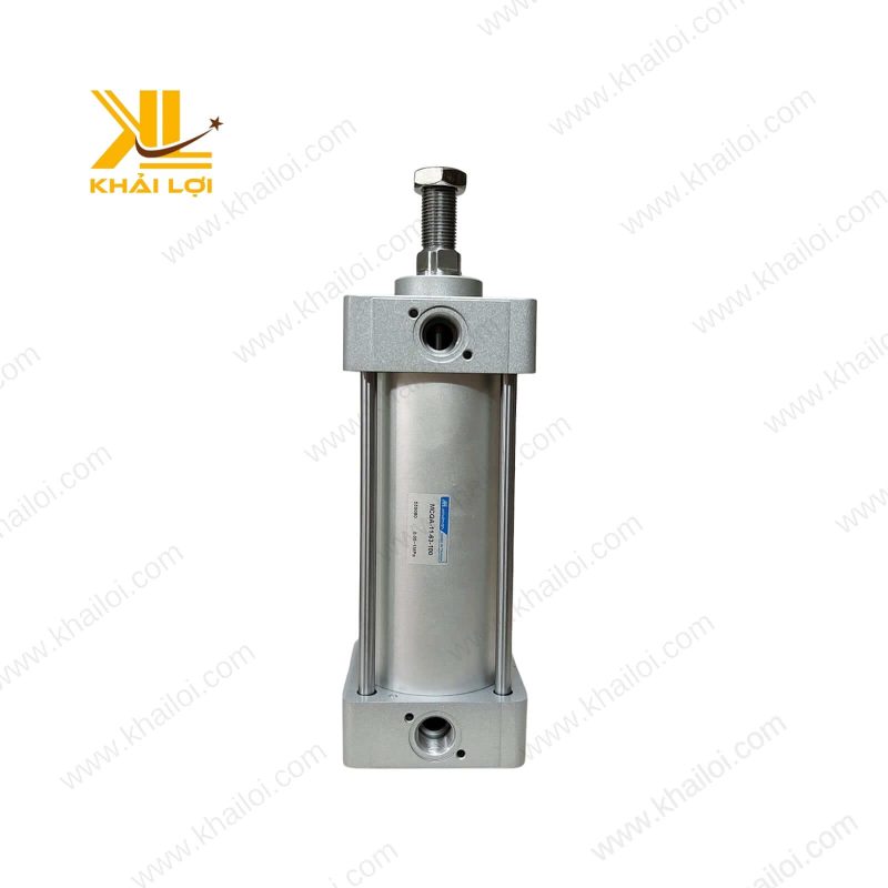 Nắp đầu của xi lanh MCQA với cổng cấp khí và vít điều chỉnh giảm chấn.