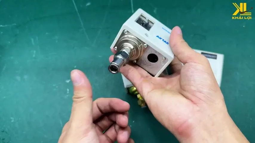 Cach dieu chinh cong tac ap suat How To Adjust a Pressure Switch 000004