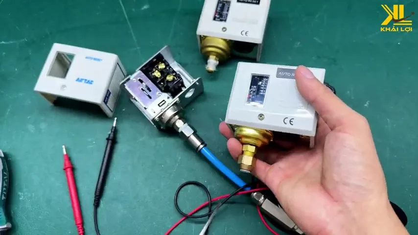 Cach dieu chinh cong tac ap suat How To Adjust a Pressure Switch 000011