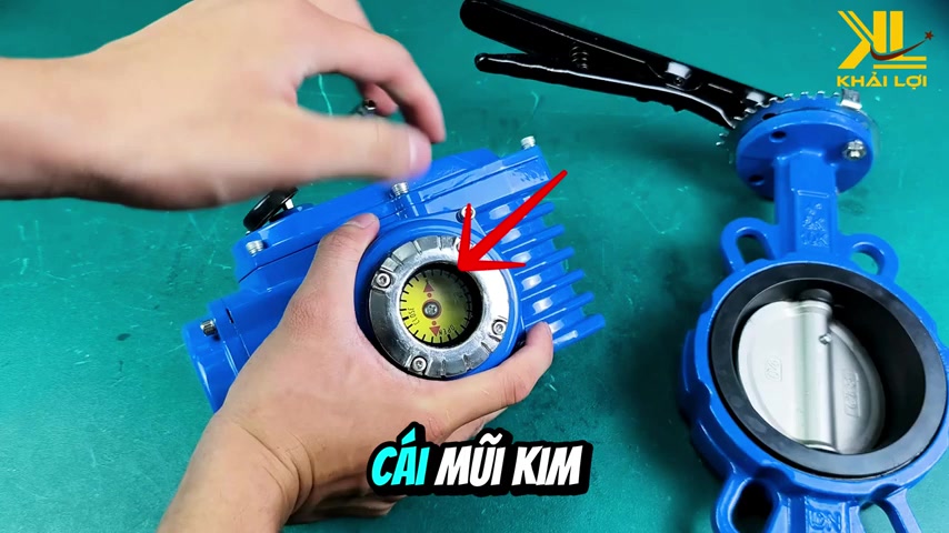 Chi 1 Nut Bam Dieu Khien Hon 1 Tan Nuoc Voi Van Buom Dien YouTube 000001
