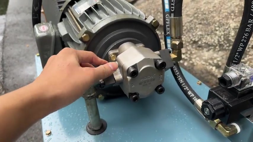 Hướng Dẫn Tính Lưu Lượng Bơm Thủy Lực Nhanh Chóng và Chính Xác